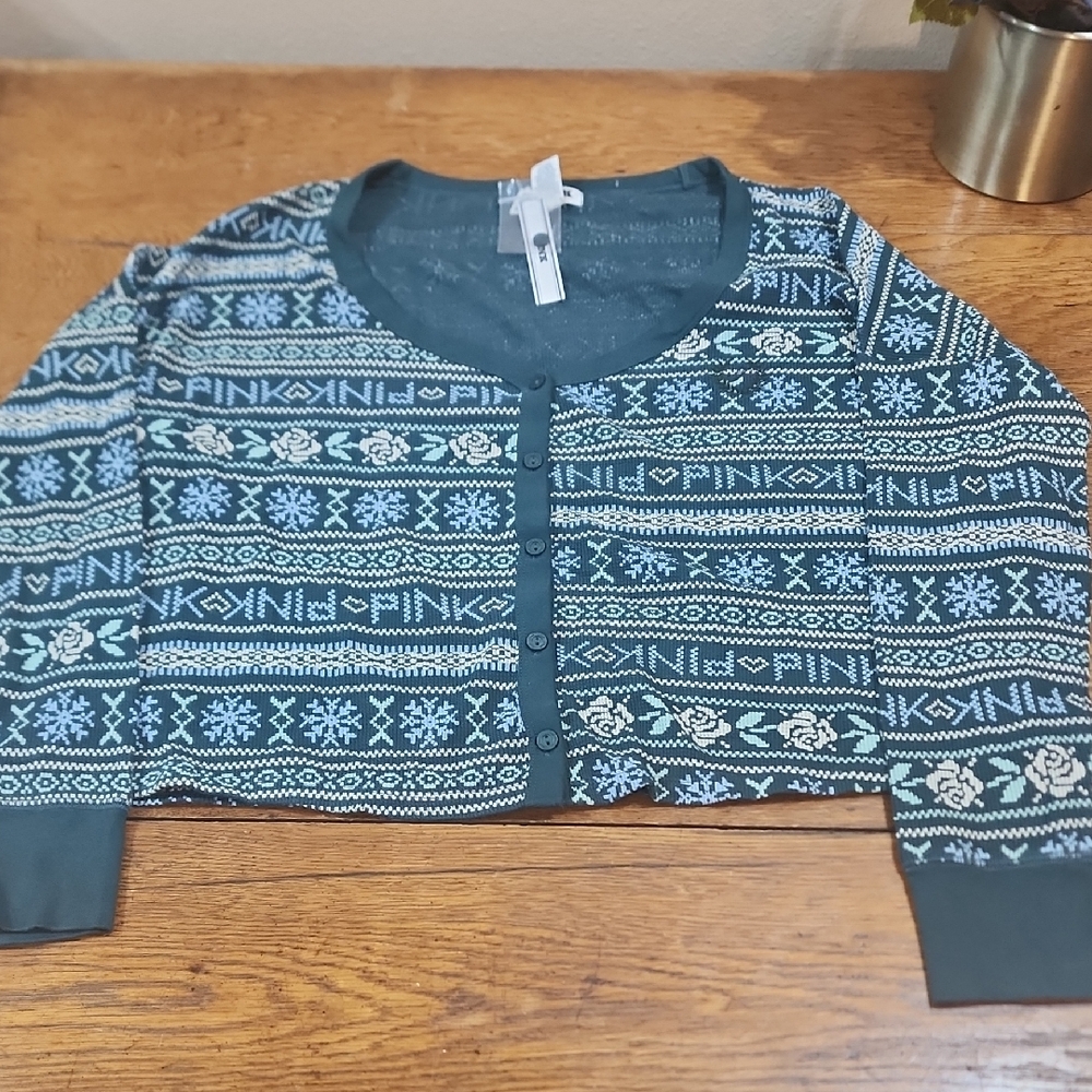 NWT Victoria Secret Pink Green Blue And White Pajama Top Long Sleeve Medium